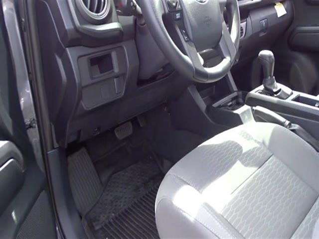 Toyota Tacoma 2017 photo 26